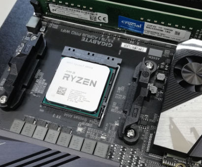 CPU