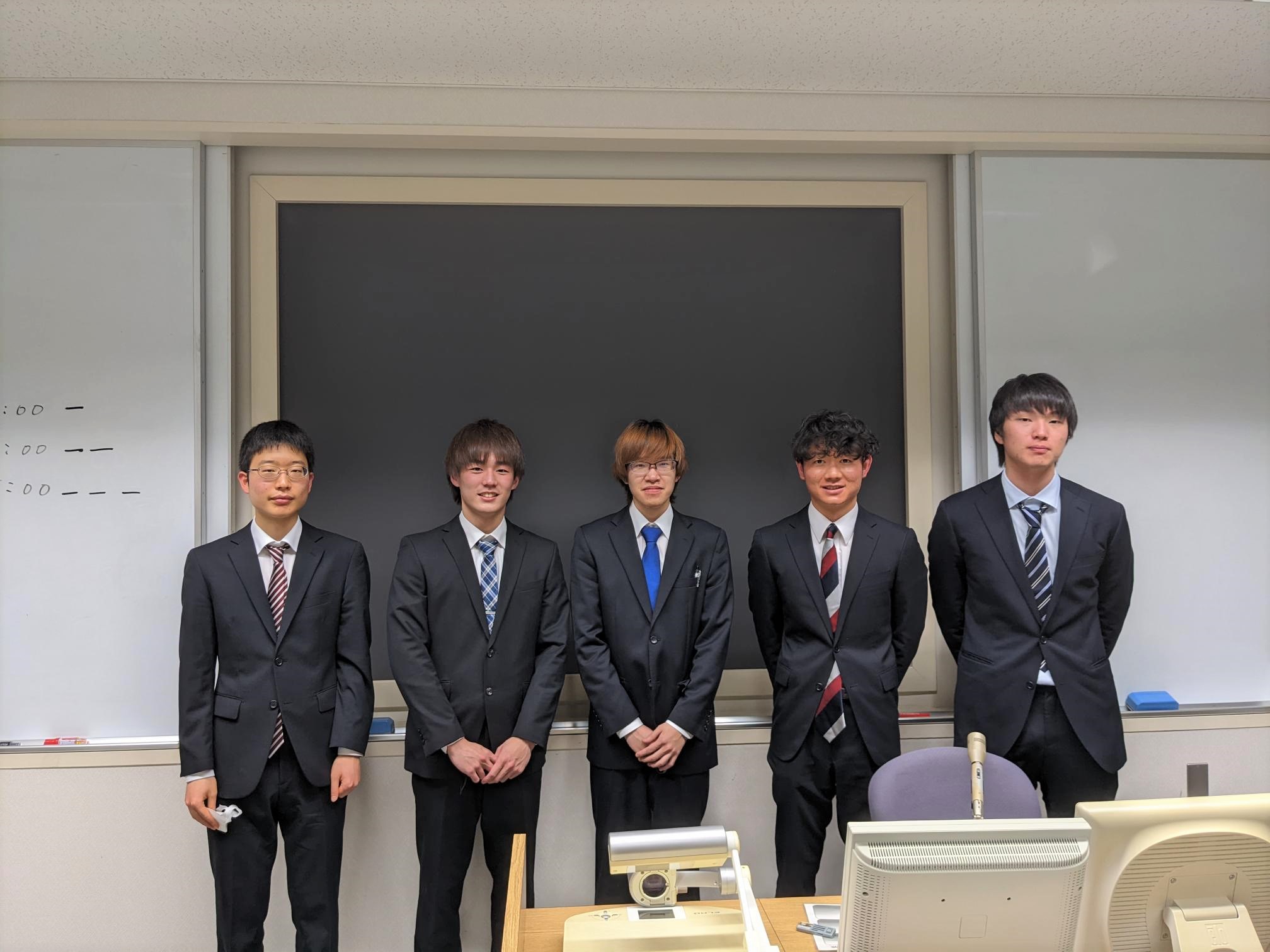 発表後の集合写真