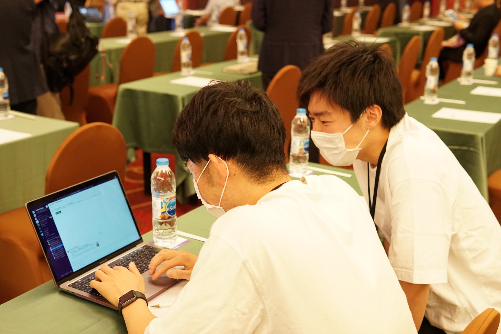 発表前の2名の様子