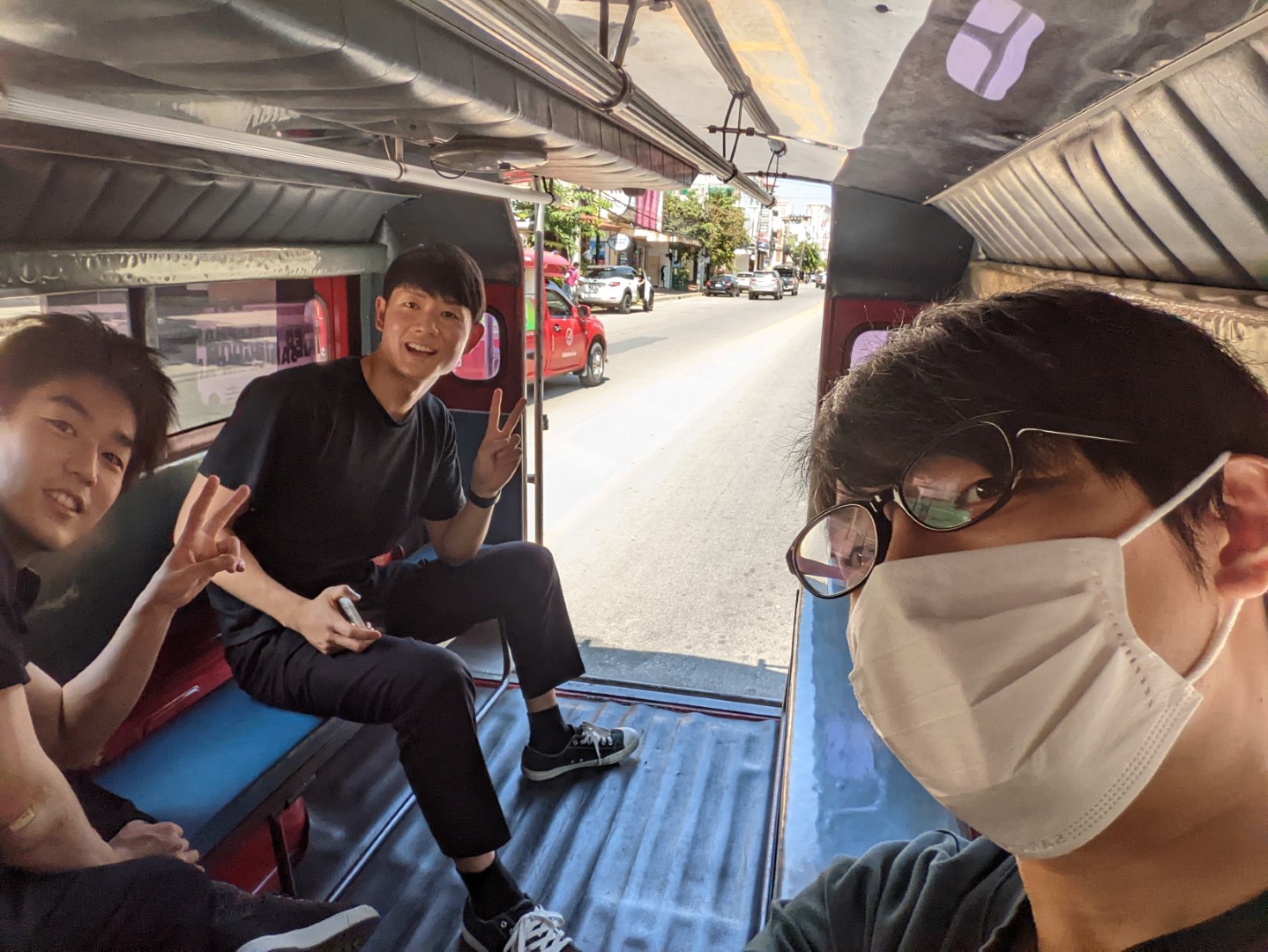 ソーンテーウに乗車