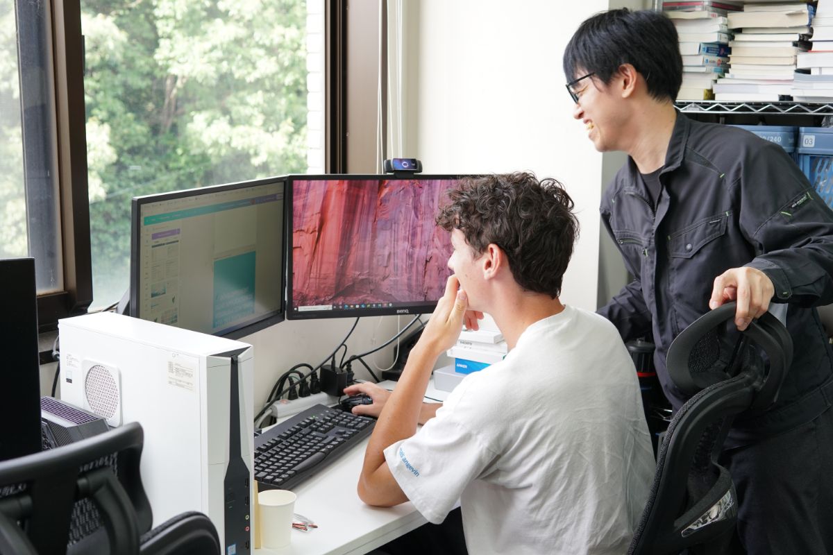 研究中の様子の写真