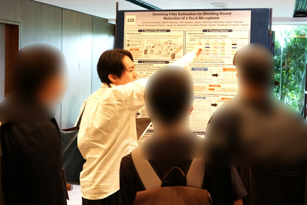 ポスター発表中の谷野宮蒼士君2